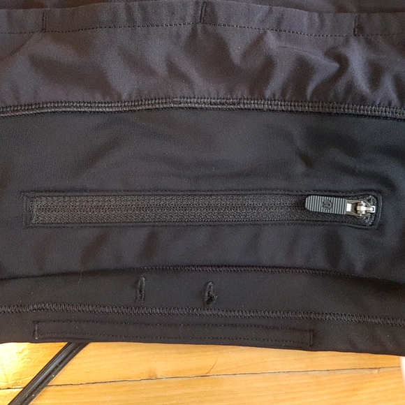 Lululemon speed up shorts - Picture 4 of 5